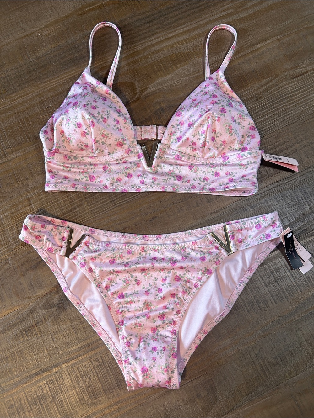 NWT Victoria’s Secret Venus Bloom Pink Ditsy Floral V Hardware‎ Bikini Set | XL